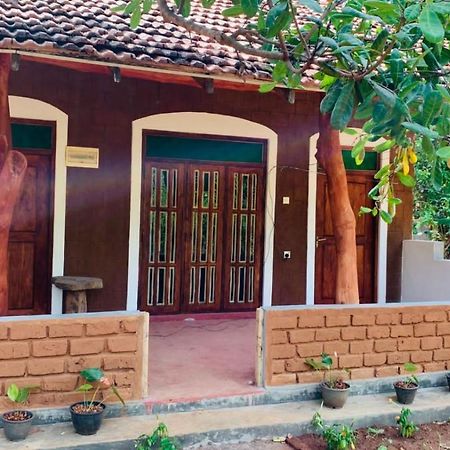 Sigiriya Chena Villa Exterior photo